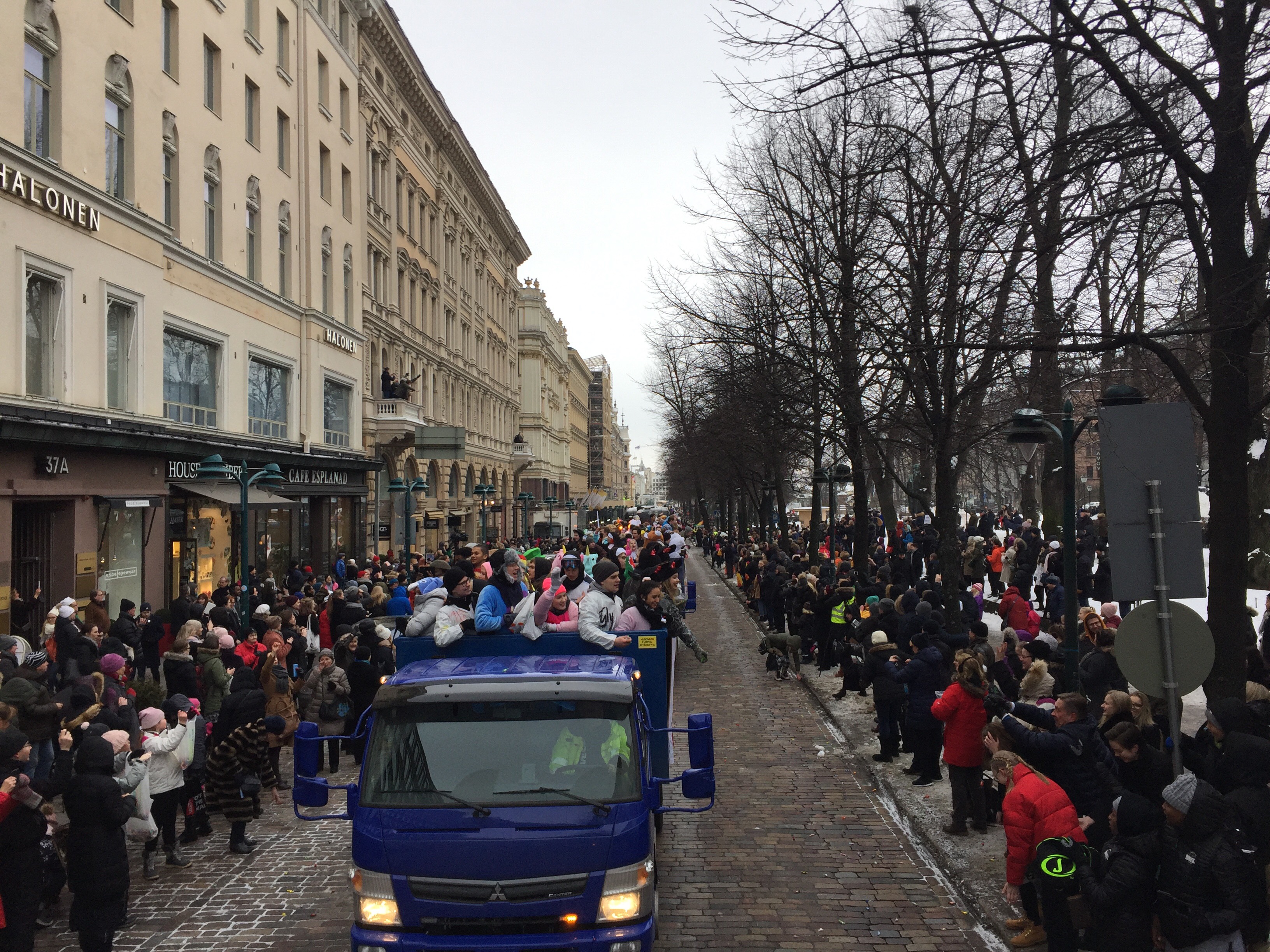 Abit lähtivät ajelemaan – penkkarit to 15.2.2018