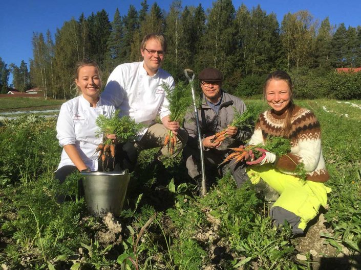 Kokit ja viljelijät Perho Green City Farmilla