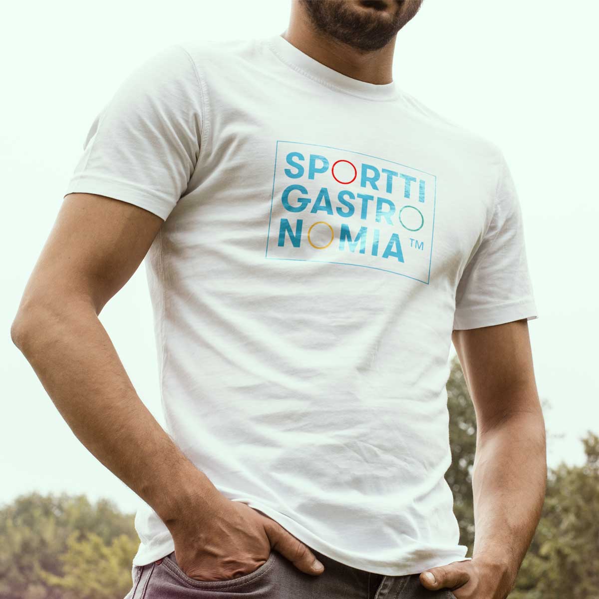 kuvituskuva: mies SporttiGastronomia -T-paidassa