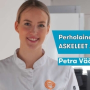 MasterChef-voittaja Petra Väänänen keittiössä.